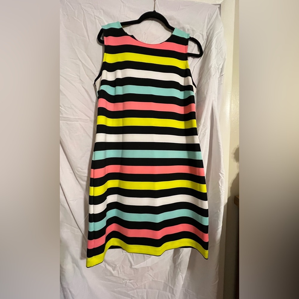 Worthington shift dress.
